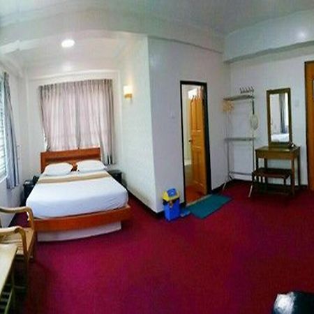 Venus Star Hotel Γιανγκόν Εξωτερικό φωτογραφία