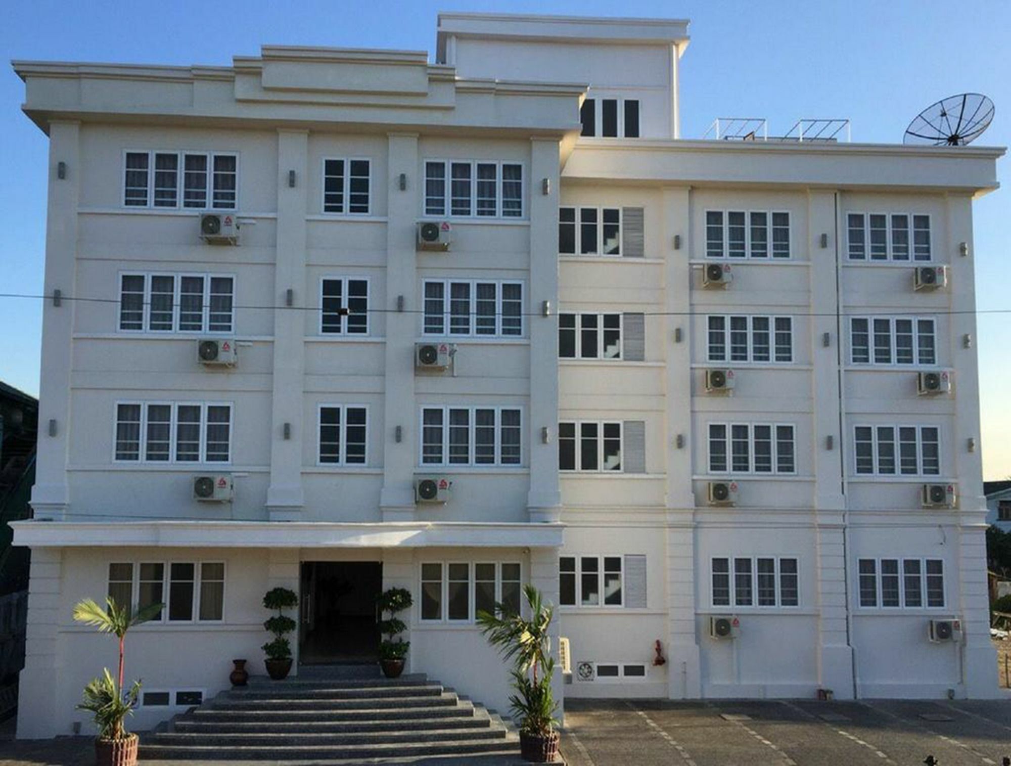 Venus Star Hotel Γιανγκόν Εξωτερικό φωτογραφία