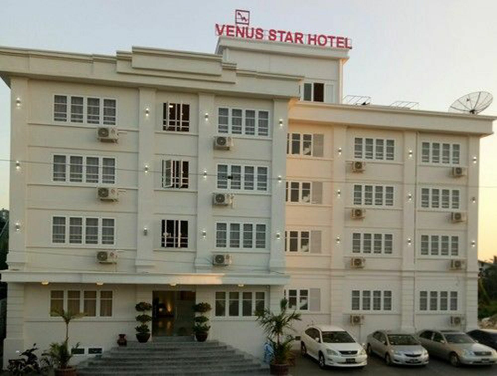 Venus Star Hotel Γιανγκόν Εξωτερικό φωτογραφία